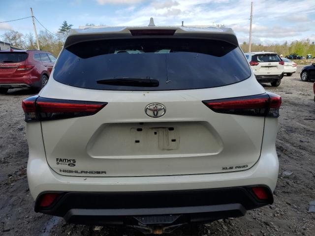 5TDGZRBH5MS066039 - 2021 TOYOTA HIGHLANDER XLE WHITE photo 6