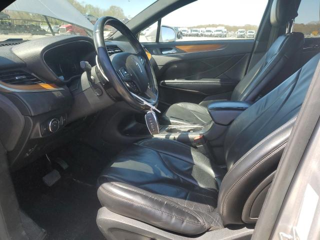 5LMCJ2D96HUL51572 - 2017 LINCOLN MKC SELECT Srebrny zdjęcie 7