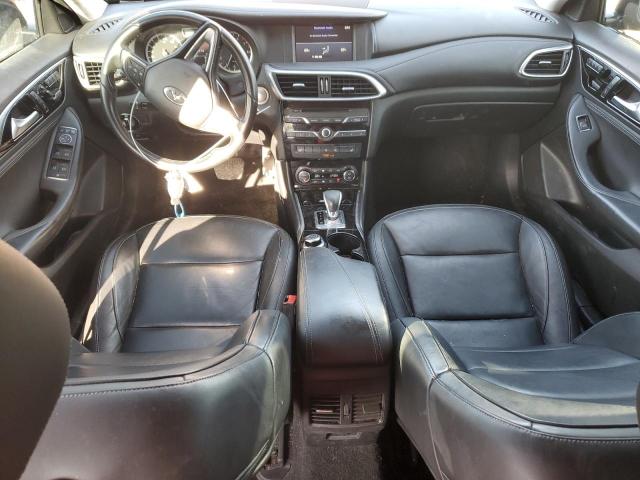 SJKCH5CP1JA057439 - 2018 INFINITI QX30 BASE أسود صورة 8