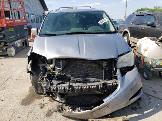 2C4RC1BG6DR743983 - 2013 CHRYSLER TOWN & COU TOURING 银色 照片 5