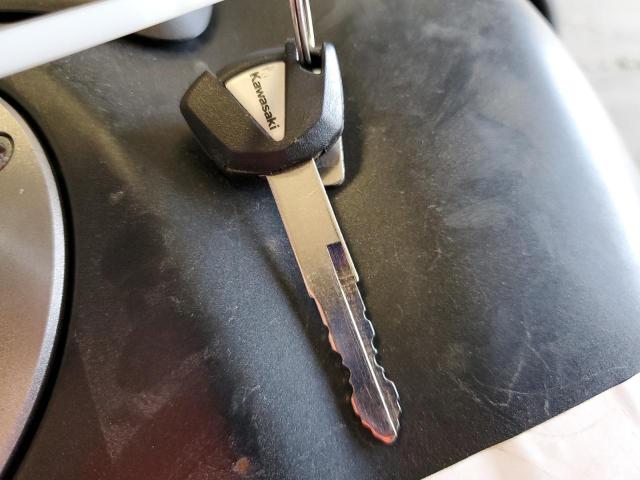 JKAENEC19PDA06775 - 2023 KAWASAKI EN650 C BLACK photo 8