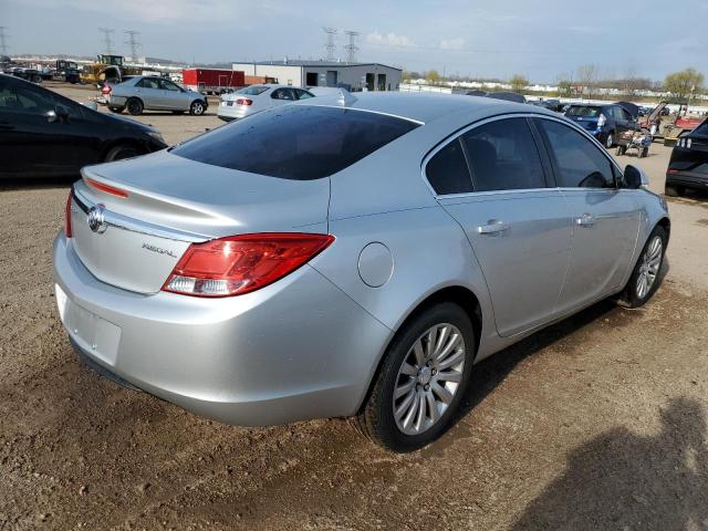 2G4GR5EK2C9118360 - 2012 BUICK REGAL SILVER photo 3