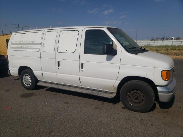 1FDRE11W63HB25961 - 2003 FORD ECONOLINE E150 WAGON WHITE photo 4