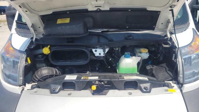 3C6TRVPGXFE504081 - 2015 RAM PROMASTER 2500 HIGH თეთრი ფოტო 7