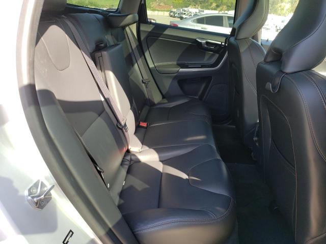 YV440MDR1H2222450 - 2017 VOLVO XC60 T5 DYNAMIC ვერცხლისფერი ფოტო 11