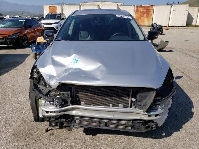 YV440MDR1H2222450 - 2017 VOLVO XC60 T5 DYNAMIC ვერცხლისფერი ფოტო 5