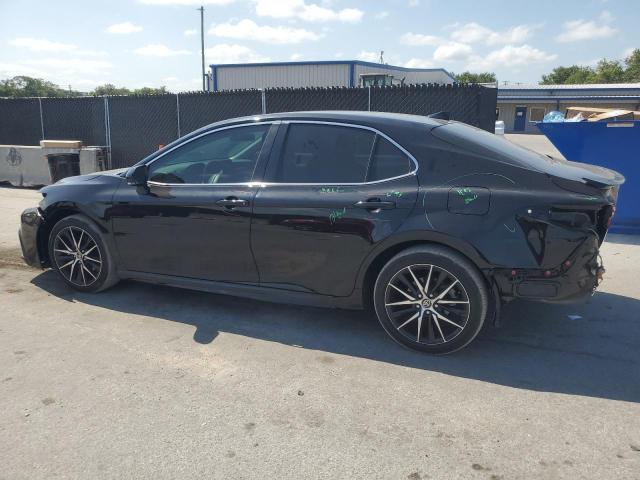 4T1G11AK8RU188978 - 2024 TOYOTA CAMRY SE NIGHT SHADE BLACK photo 2