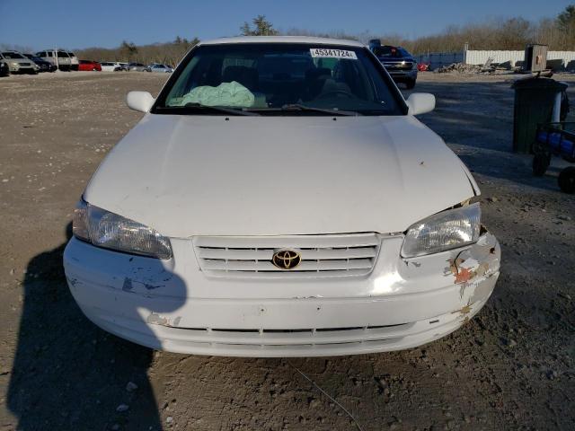 4T1BG22K4VU102444 - 1997 TOYOTA CAMRY CE WHITE photo 5