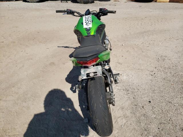 JKAEXEE14CDA02103 - 2012 KAWASAKI EX650 EC GREEN photo 4