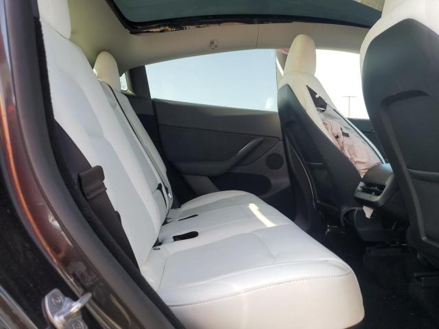 7SAYGDEF0RF162022 - 2024 TESLA MODEL Y Grau Foto 11