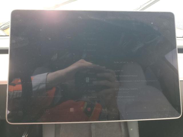 7SAYGDEF0RF162022 - 2024 TESLA MODEL Y Grau Foto 9