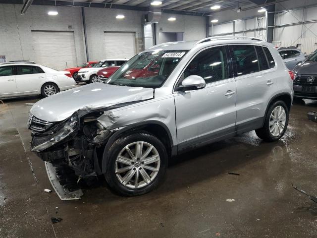 2013 VOLKSWAGEN TIGUAN S, 