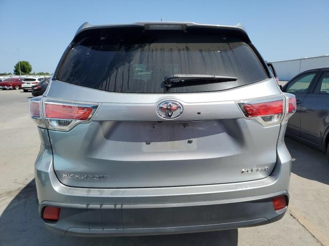 5TDJKRFH2FS221718 - 2015 TOYOTA HIGHLANDER XLE SILVER photo 6