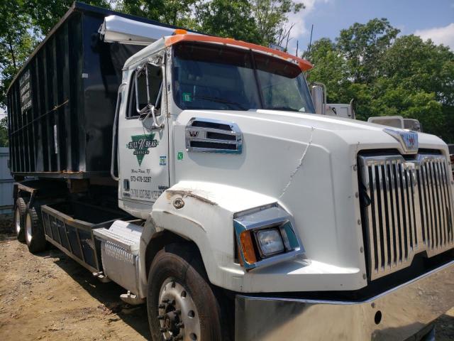 5KKHAXDV7HPHV2121 - 2017 WESTERN STAR/AUTO CAR CONVENTION 4700SB WHITE photo 9