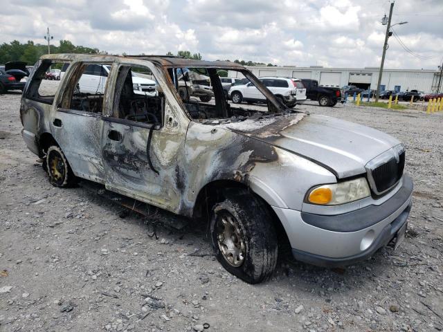 5LMRU27L1WLJ47869 - 1998 LINCOLN NAVIGATOR დამწვარი ფოტო 4