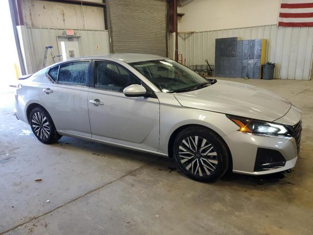 1N4BL4DV5PN307065 - 2023 NISSAN ALTIMA SV SILVER photo 4