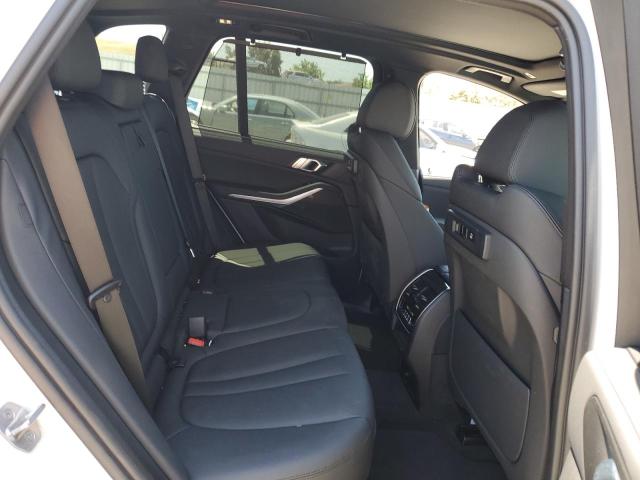 5UXCR6C05N9M70088 - 2022 BMW X5 XDRIVE40I WHITE photo 11