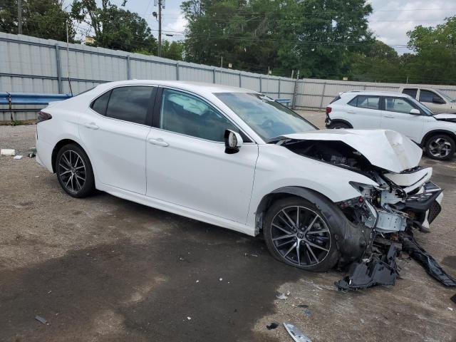 4T1G11AKXPU732247 - 2023 TOYOTA CAMRY SE NIGHT SHADE WHITE photo 4