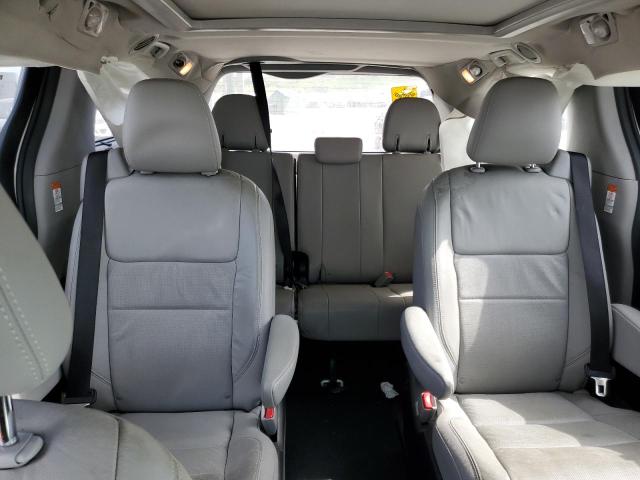 5TDYK3DC8GS739966 - 2016 TOYOTA SIENNA XLE WHITE photo 10