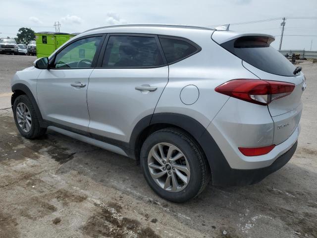 KM8J33A48JU665765 - 2018 HYUNDAI TUCSON SEL SILVER photo 2