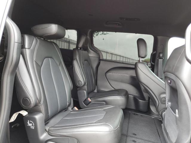 2C4RC1BG2RR190336 - 2024 CHRYSLER PACIFICA TOURING L BLACK photo 11