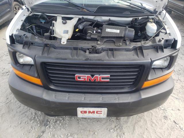 1GTHG35K181205309 - 2008 GMC SAVANA G3500 WHITE photo 11