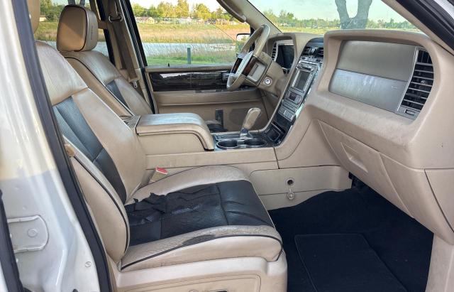 5LMFU27578LJ05567 - 2008 LINCOLN NAVIGATOR WHITE photo 5