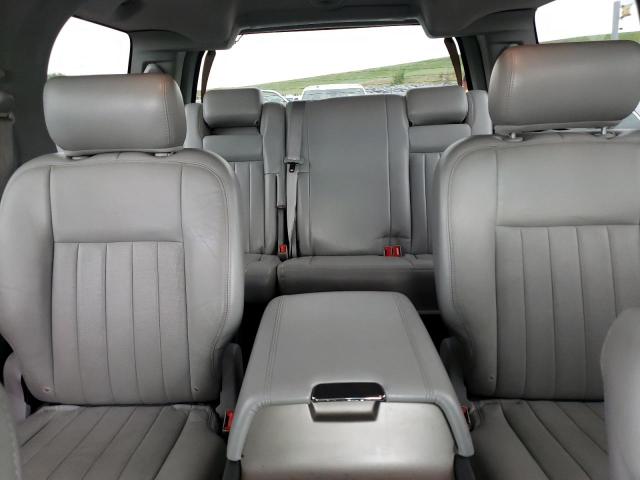 5LMFU28506LJ16874 - 2006 LINCOLN NAVIGATOR ვერცხლისფერი ფოტო 10