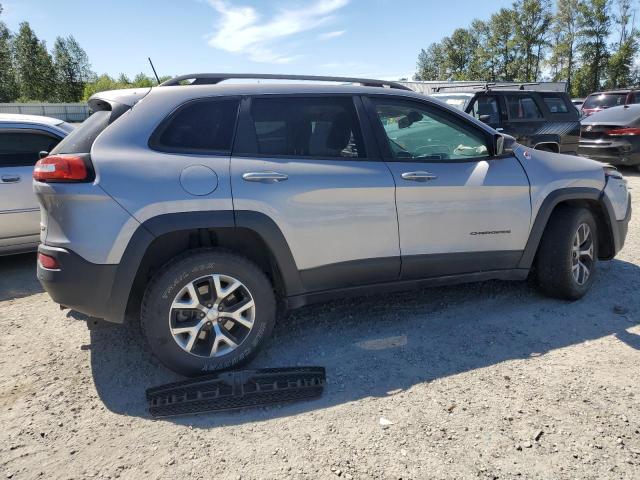 1C4PJMBB6JD559385 - 2018 JEEP CHEROKEE TRAILHAWK SILVER photo 3