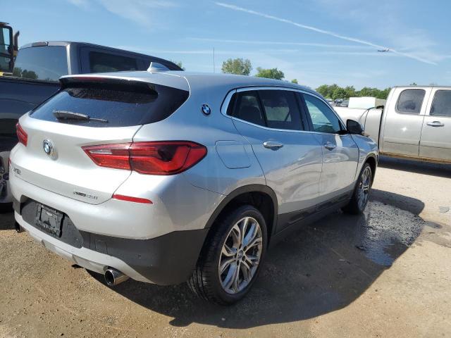 WBXYJ5C36JEF71148 - 2018 BMW X2 XDRIVE28I SILVER photo 3