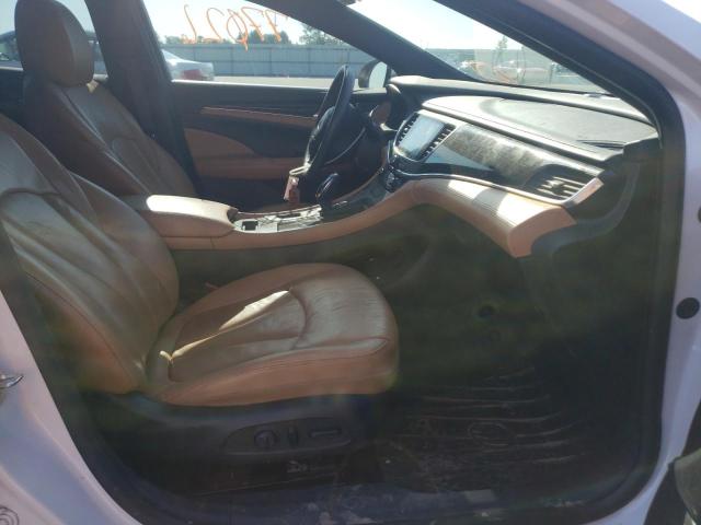 1G4ZP5SS8HU196395 - 2017 BUICK LACROSSE ESSENCE თეთრი ფოტო 5