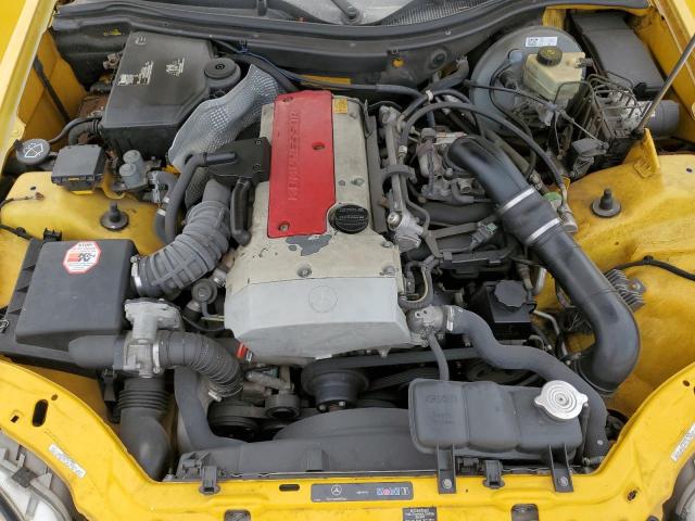 WDBKK47F9YF145338 - 2000 MERCEDES-BENZ SLK 230 KOMPRESSOR YELLOW photo 11