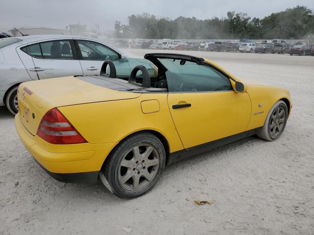 WDBKK47F9YF145338 - 2000 MERCEDES-BENZ SLK 230 KOMPRESSOR YELLOW photo 3