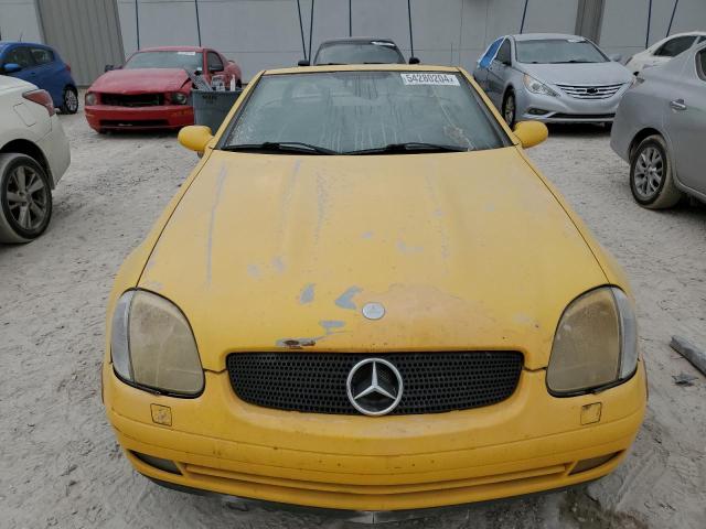 WDBKK47F9YF145338 - 2000 MERCEDES-BENZ SLK 230 KOMPRESSOR YELLOW photo 5