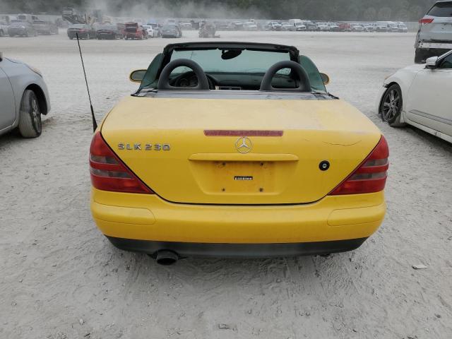 WDBKK47F9YF145338 - 2000 MERCEDES-BENZ SLK 230 KOMPRESSOR YELLOW photo 6