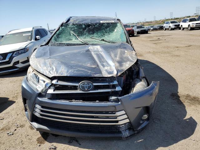 5TDKZRFH0JS274216 - 2018 TOYOTA HIGHLANDER SE BLUE photo 5