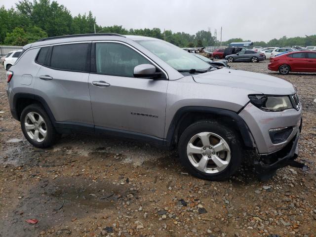 3C4NJDBB7JT360105 - 2018 JEEP COMPASS LATITUDE GRAY photo 4