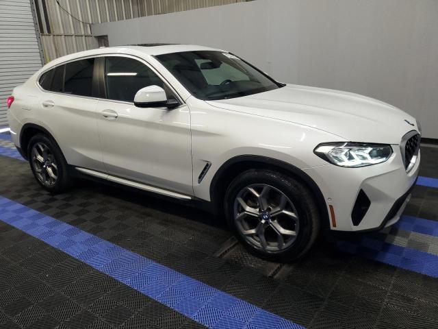 5UX33DT08P9P70927 - 2023 BMW X4 XDRIVE30I WHITE photo 4