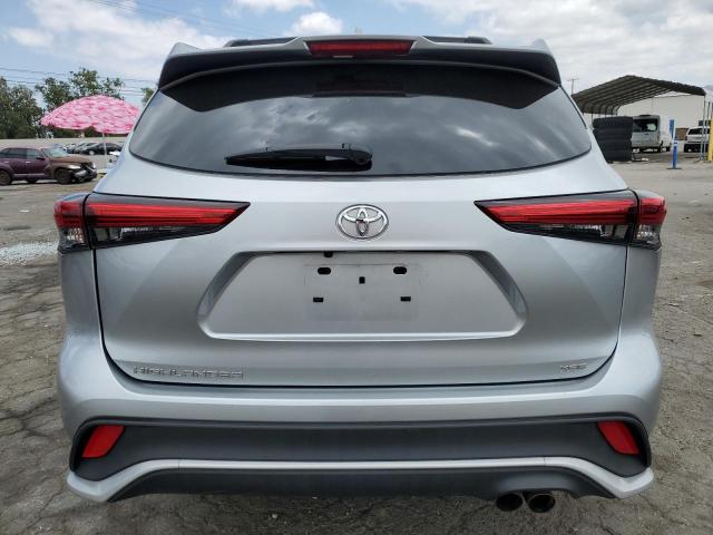 5TDJZRAH9MS083384 - 2021 TOYOTA HIGHLANDER XSE SILVER photo 6