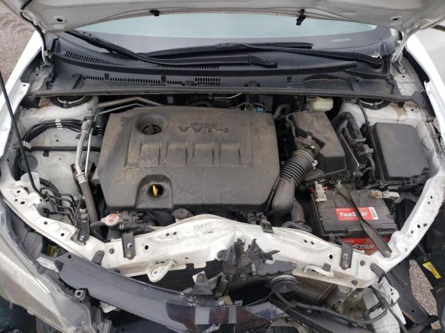 5YFBURHE4JP771425 - 2018 TOYOTA COROLLA L WHITE photo 11