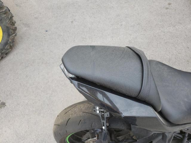 ML5EXER14PDA81238 - 2023 KAWASAKI EX650 R BLACK photo 6