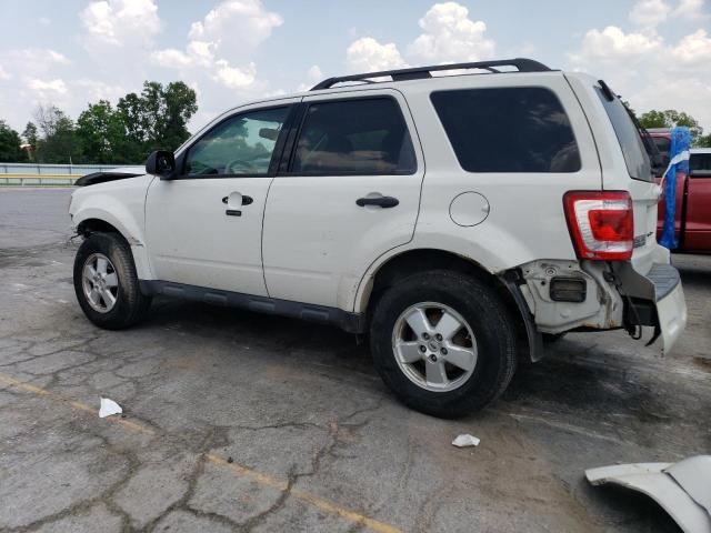 1FMCU0DG0BKB62867 - 2011 FORD ESCAPE XLT WHITE photo 2