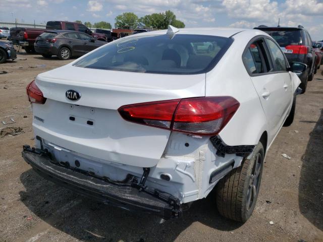 3KPFL4A77JE198928 - 2018 KIA FORTE LX WHITE photo 4