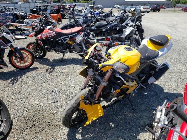 JS1GT77A272110585 - 2007 SUZUKI GSX-R1000 YELLOW photo 2