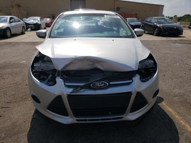 1FADP3F25EL221757 - 2014 FORD FOCUS SE SILVER photo 5