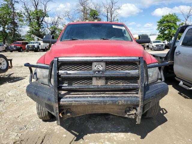 3C7WRNBL1JG304166 - 2018 RAM 5500 Rot Foto 5
