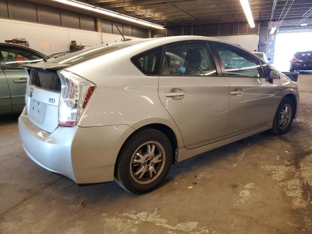 JTDKN3DU7A5159966 - 2010 TOYOTA PRIUS SILVER photo 3