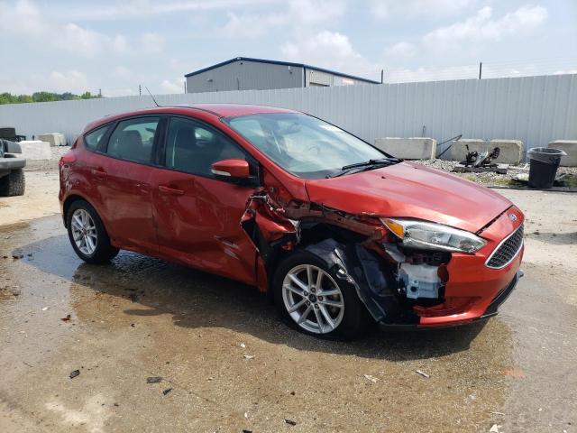 1FADP3K29JL320811 - 2018 FORD FOCUS SE BURGUNDY photo 4