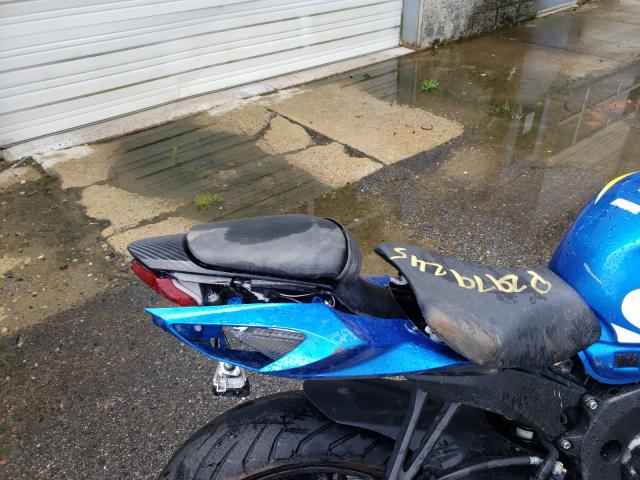 JS1GR7MA2F2100608 - 2015 SUZUKI GSX-R750 BLUE photo 6