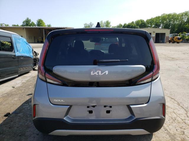 KNDJ23AU5P7853139 - 2023 KIA SOUL LX GRAY photo 6